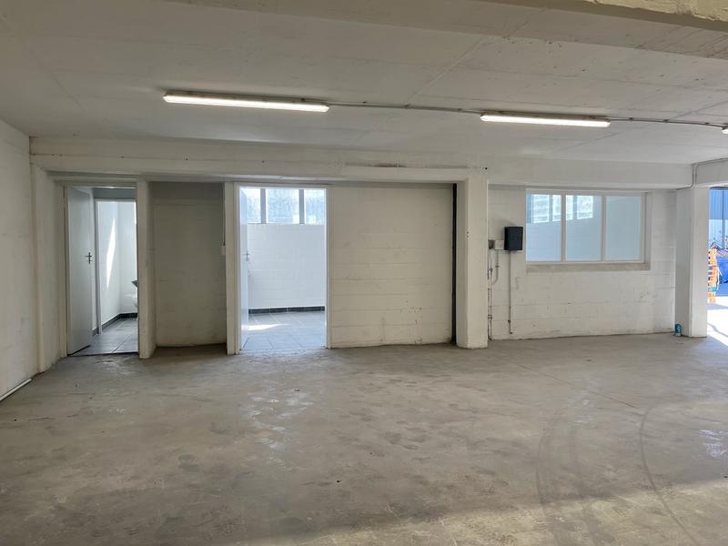 To Let Commercial Property for Rent in Retreat Industrial Western Cape